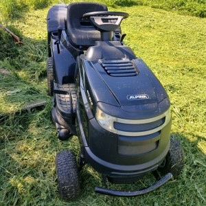 Photo de galerie - Tonte de pelouse - Débroussaillage