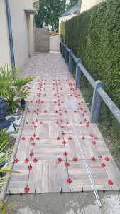 Photo de galerie - Carrelage d'une une allée 