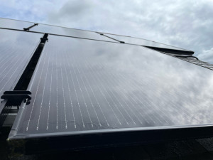 Photo de galerie - Nettoyage panneaux photovoltaïques a Vivy 