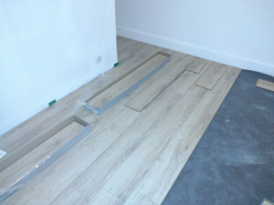 Photo de galerie - Pose de parquet flottant sur une maison en rénovation 