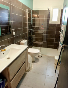 Photo de galerie - Salle de bain propre et saine