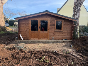 Photo de galerie - Montage d'un abri de jardin