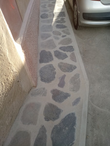 Photo de galerie - Création trottoir pierre 