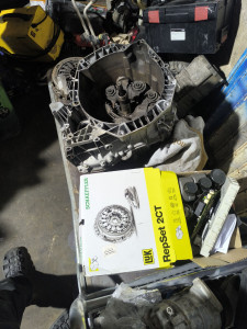 Photo de galerie - Réparation remplacement kit embrayage Renault edc7 boîte automatique Renault capture + adaptation boîte .