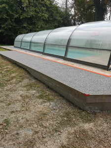 Photo de galerie - Moquette de pierres drainent et anti dérapant peu ce poser en extérieur comme en intérieur 