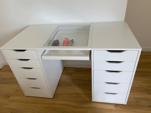 Photo de galerie - Montage coiffeuse