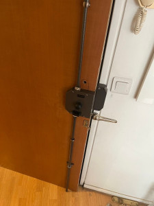 Photo de galerie - Porte après installation serrure 3 Points