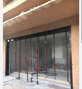 Photo de galerie - Ouverture d'un mur pour baie vitrée.