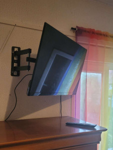 Photo de galerie - Installation support tv mural 
