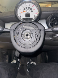 Photo de galerie - Remplacement boîtier électronique SZL et capteur d’angle de braquage + re encodage des boîtiers sur MINI Cooper R56