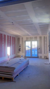 Photo de galerie - Réalisation tout types de travaux plâtrerie placo avec joints prêt a poncer