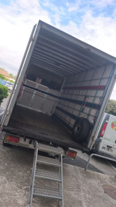 Photo de galerie - Camion vidé 