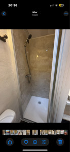 Photo de galerie - Rénovation d’une douche / après: 80x80 receveur à 3 cm du sol. 