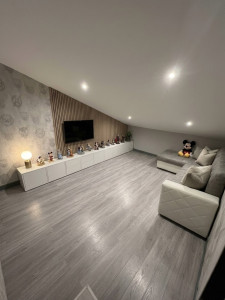 Photo de galerie - Pose de parquet , tapisseries, peinture , montage des meubles 