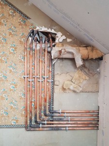 Photo de galerie - Création alimentation en cuivre pour radiateur 