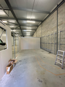 Photo de galerie - Création de bureau dans un hangar