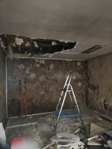 Photo de galerie - Démolition plafond ancien