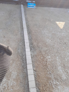 Photo de galerie - Poser des pavés