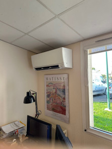 Photo de galerie - UI Mitsubishi avec Wifi