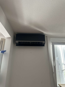 Photo de galerie - Installation complète d’un climatiseur Panasonic 5 kW – Modèle Noir Connecté