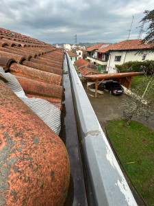 Photo de galerie - Nettoyage de gouttière