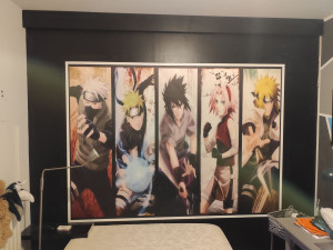 Photo de galerie - Suite de la rénovation de la chambre d'enfant :
fabrication d'une niche pour led - préparation des supports - mise en peinture - pose de tapisserie poster 