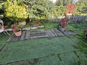 Photo de galerie - Dalles en bois après désherbage 