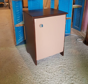 Photo de galerie - Table de nuit