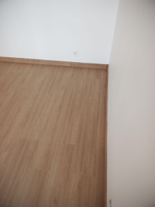 Photo de galerie - Pose de parquet et plinthes 