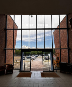 Photo de galerie - NETTOYAGE DE VITRE 