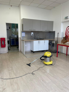 Photo de galerie - Préparation - nettoyage de salle