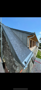 Photo de galerie - Toiture sur charpente neuve zinc/ardoise 