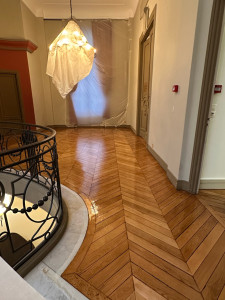 Photo de galerie - Poncage et vitrification