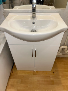 Photo de galerie - Installation d’un meuble vasque lavabo