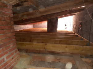 Photo de galerie - Création faux plancher + renfort de charpente