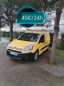 Photo de galerie - 3m3
45€ /24h semaine (100km)
55€/24h week-end (100km)
15€/100km supplémentaires
Permis B en physique et 400€ de caution 