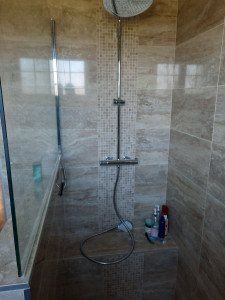 Photo de galerie - Salle de bain refaite à neuf.

