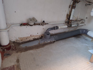 Photo de galerie - Remplacement de l'évacuation et raccordement à la colonne 