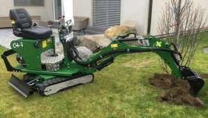 Photo de galerie - Micro pelle  72 cm de ĺarge, 380kg, passe partout, tranchée, arrachage de souche, aménagement jardin , avec conducteur 