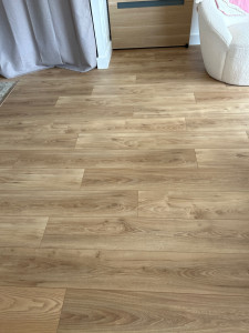 Photo de galerie - Pose de parquet dans une pièce 