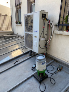 Photo de galerie - Réparation de fuite et recharge