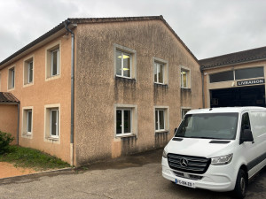 Photo de galerie - Nettoyage de façade produire rénovateur