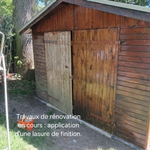 Photo de galerie - Projet en phase de rénovation, avec une finition prévue en lasure pour protéger et valoriser le support. 