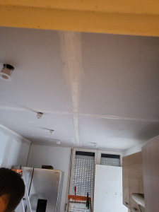 Photo de galerie - Faux plafond Phonique et installation de spots lumineux 