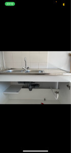 Photo de galerie - Pose meuble sous évier et évier avec robinetterie 