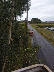 Photo de galerie - Taillage rideaux avec nacelle