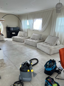 Photo de galerie - Nettoyage canapé 