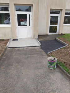 Photo de galerie - Rampe PMR fini. 