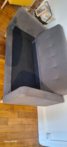 Photo de galerie - Canapé après  shampouineuse 