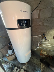 Photo de galerie - Installation thermodynamique ariston 